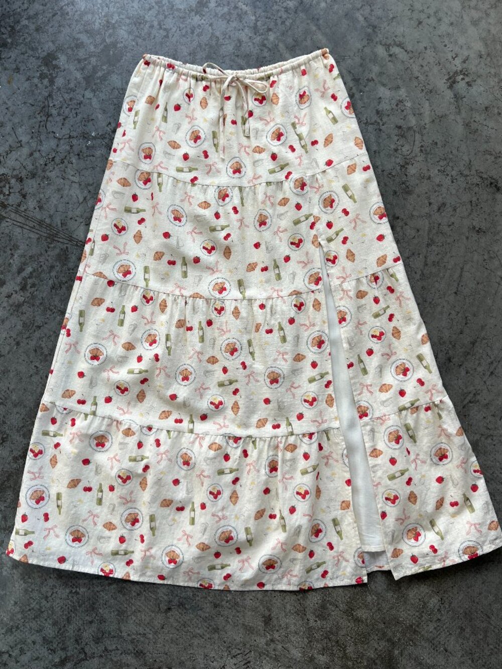 Bobbles & Lace Picnic Print European Summer Brunch Flowy Maxi Skirt Women's S